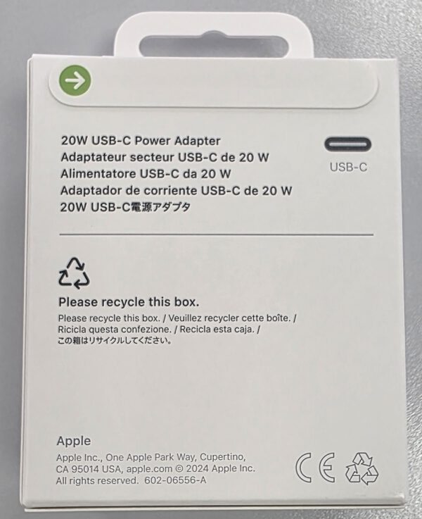 Adaptador corriente USB-C 20W caja trasera